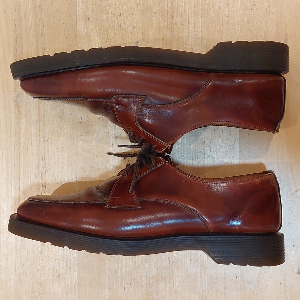 Vintage Dr. Martens. Brown Leather Oxford Shoes - Picture 8 of 14